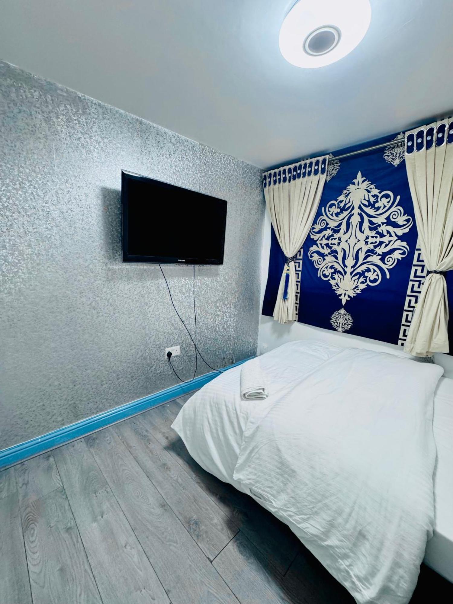 Unique Private Rooms บอลตัน ภายนอก รูปภาพ